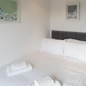 https://stunning-penthouse-apartment.dublin-hotelsweb.com